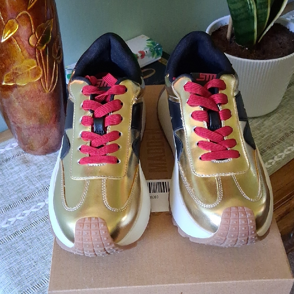 Steve Madden Gold, Black & Pink Platform Sneakers